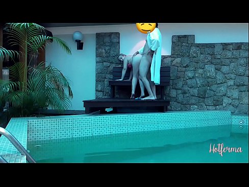 ❤️ Chefen bjuder in tjänsteflickan till poolen, men kunde inte motstå en het ❤❌ Porno at porn sv.sex-porntube.ru