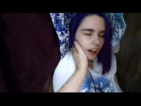 ❤️ Hittade min syster i garderoben och hjälpte henne att komma ❤❌ Porno at porn sv.sex-porntube.ru